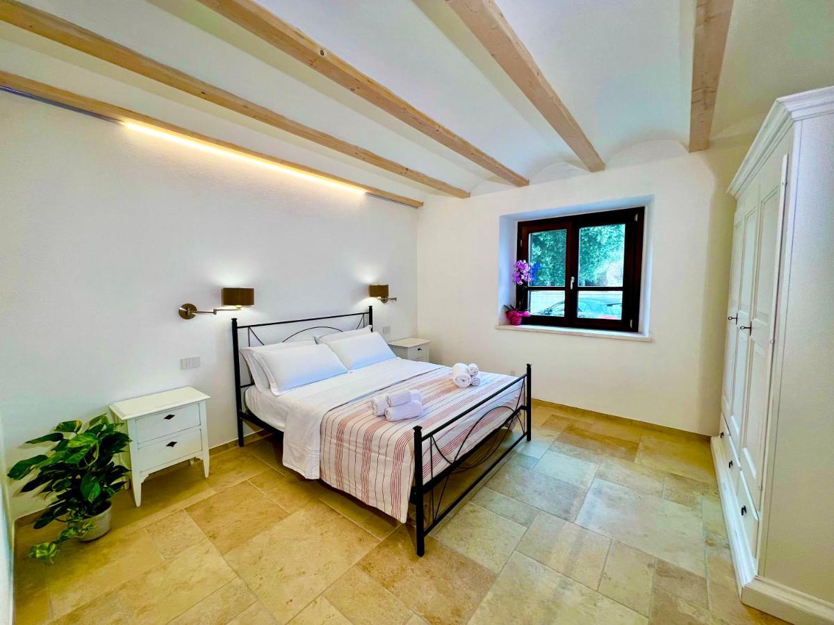 La Casa Di Natalie Apartment จิราโซเล ภายนอก รูปภาพ